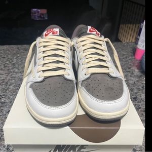 COPY - Jordan 1 Retro Low OG SP ‘Travis Scott Reverse Mocha’